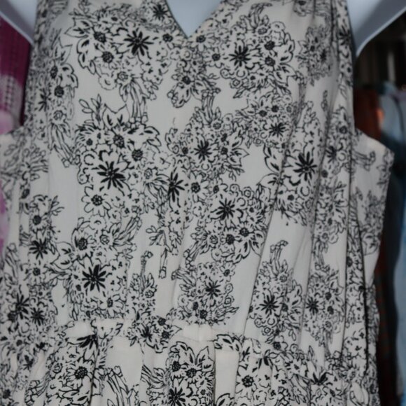 Mystree Ombre White/Gray Floral Printed Midi Dress, Tie-Neck - Picture 1 of 3